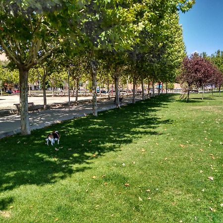 Villa Luna de Segovia Leganés Exterior foto