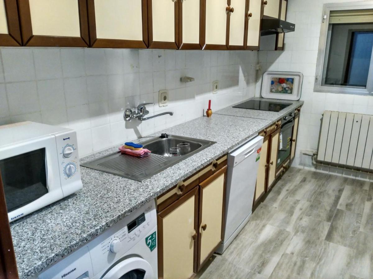 Villa Luna de Segovia Leganés Exterior foto