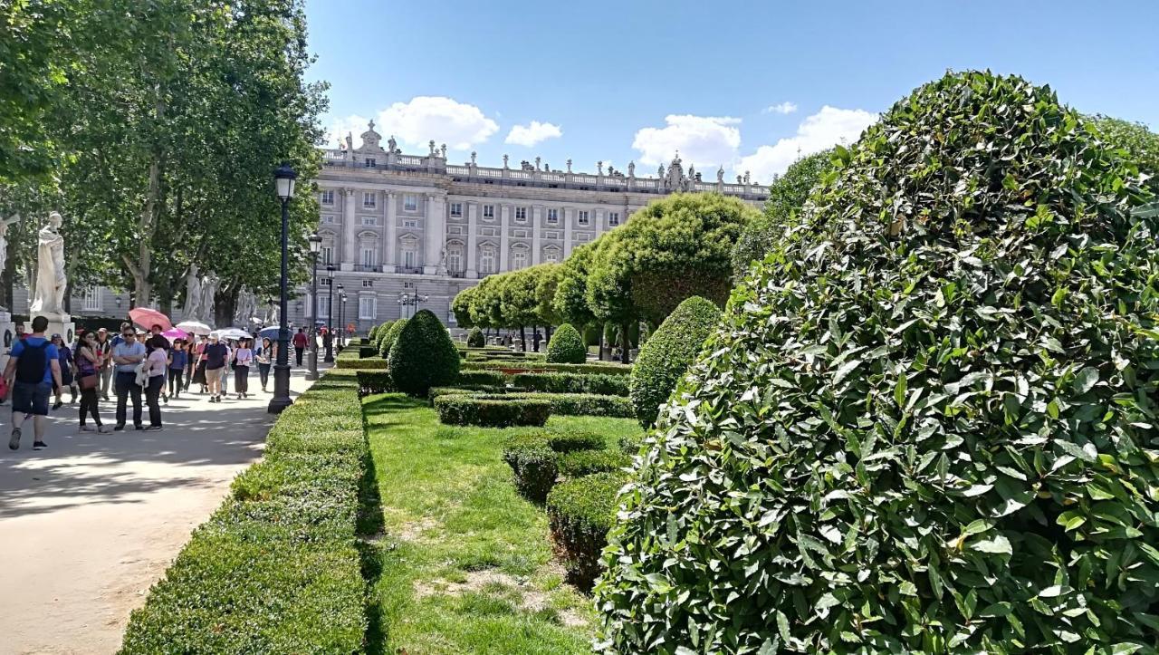 Villa Luna de Segovia Leganés Exterior foto