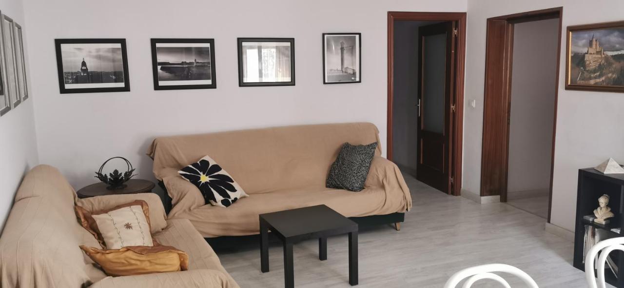 Villa Luna de Segovia Leganés Exterior foto